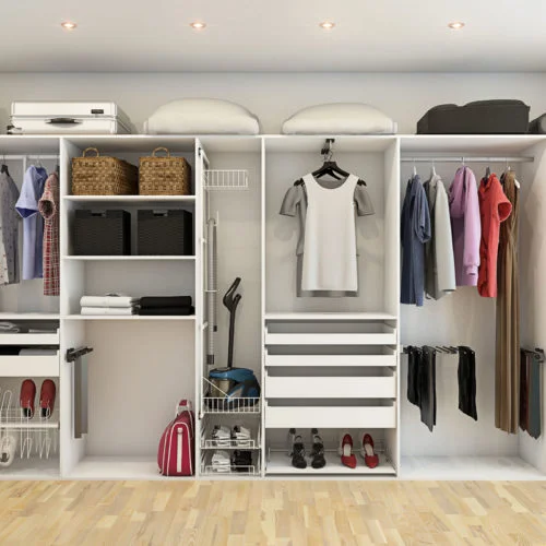 Walk in closet