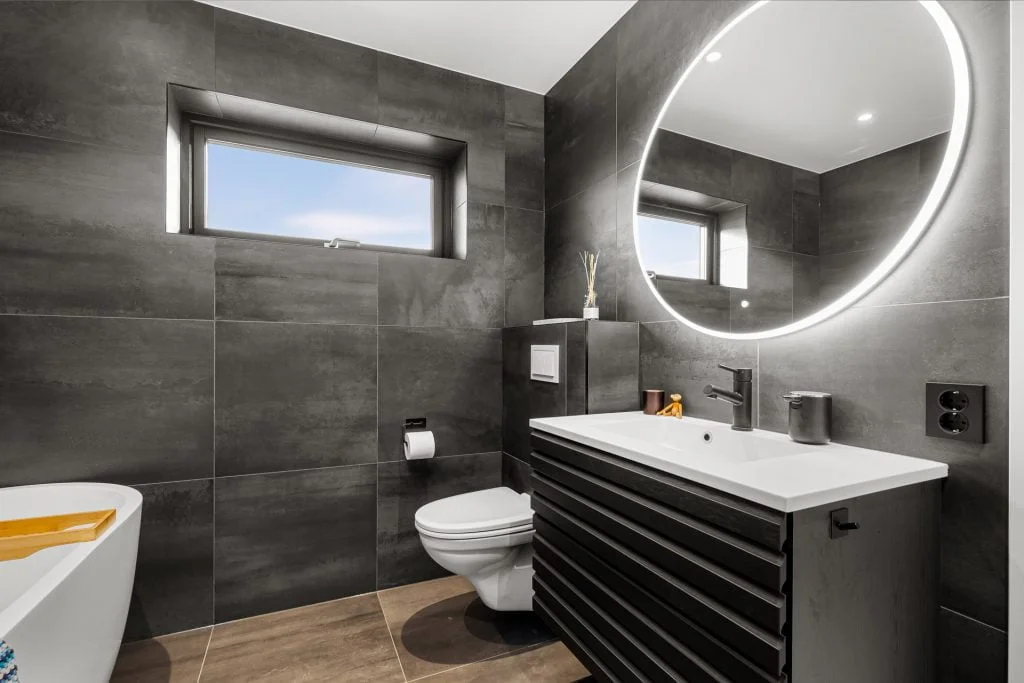 Nordsjo-bad-Trondheim-Lameller-sort-1